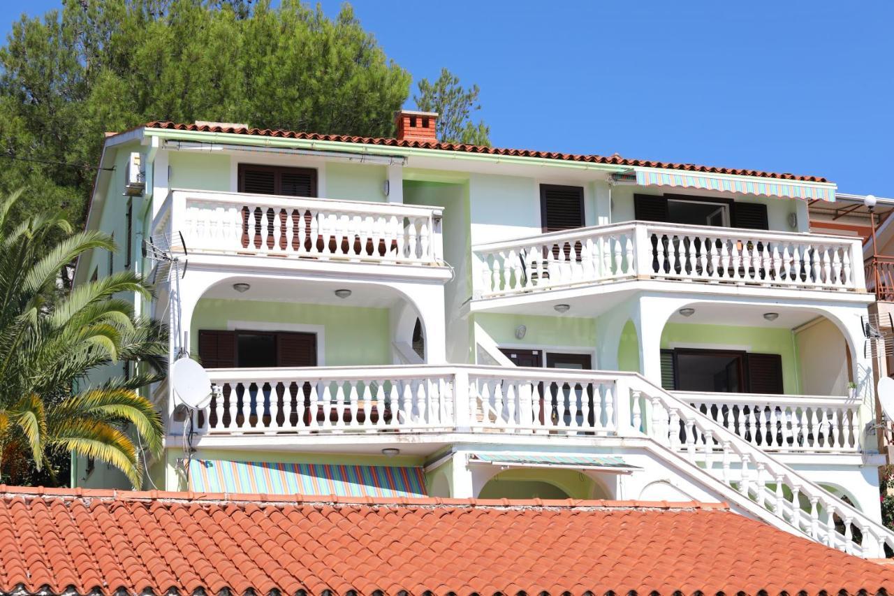 Greenhouse Family Apartments Rabac Esterno foto