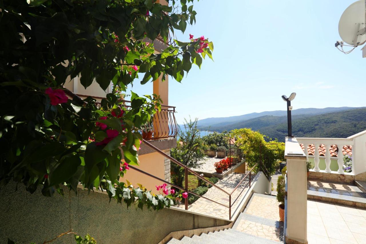 Greenhouse Family Apartments Rabac Esterno foto