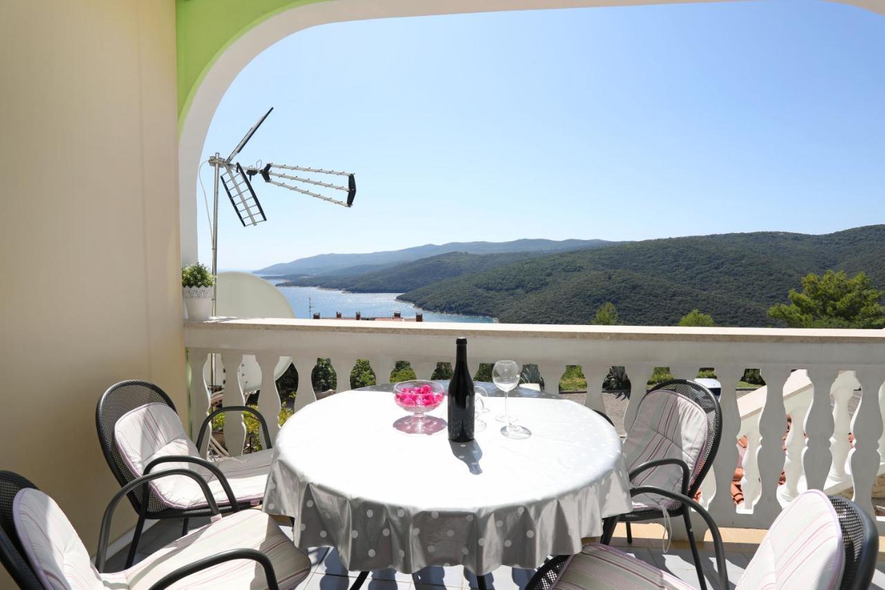 Greenhouse Family Apartments Rabac Esterno foto