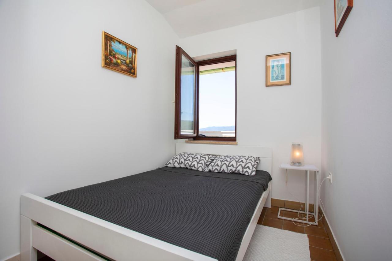Greenhouse Family Apartments Rabac Esterno foto